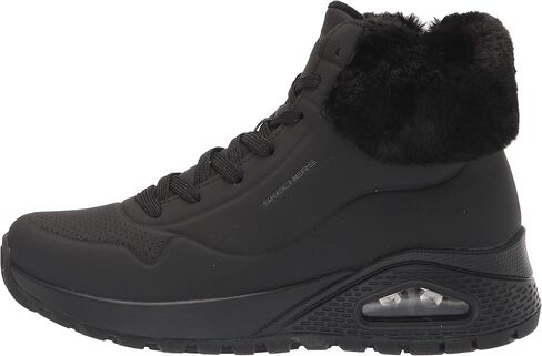 حذاء رياضي نسائي من Skechers in Kuwait