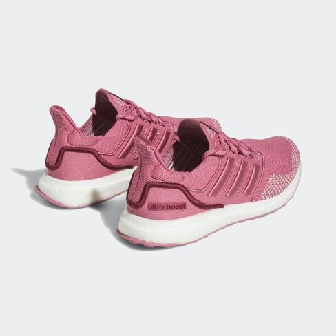 حذاء أديداس Ultraboost 1.0 للنساء in Kuwait