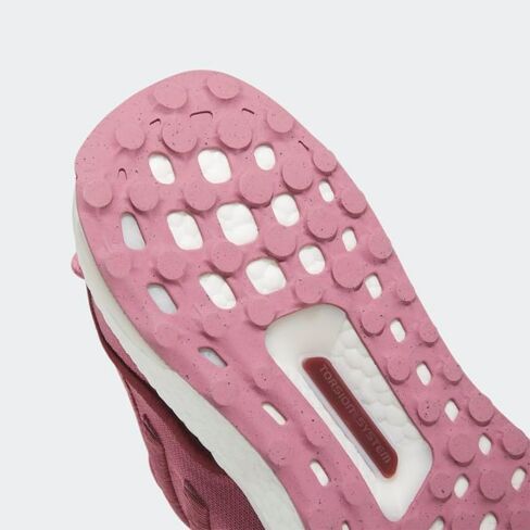 حذاء أديداس Ultraboost 1.0 للنساء in Kuwait