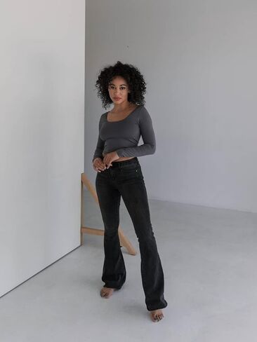 Almere Long Sleeve Top for Women, Contour Double-Lined Seamless Smooth Fabric Sleeved Basic Top w/Low Neck Cut in Kuwait