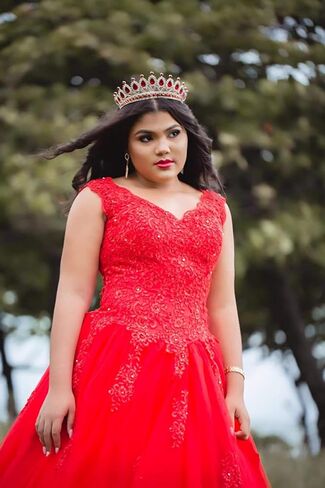 فساتين QXMYOO لحفلات Quinceanera الجميلة 16 فستان الأميرة للحفلات الراقصة للمراهقين in Kuwait
