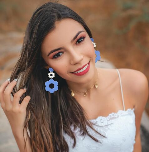 Acrylic Flower Earrings for Women,Double Daisy Drop Earrings,Resin Flowers Floral Earrings for Girl Teens Y2k Yellow White Flowers 60/70s Earrings in Saudi Arabia