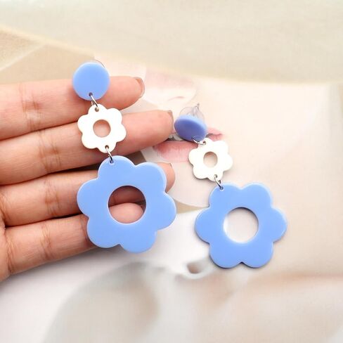 Acrylic Flower Earrings for Women,Double Daisy Drop Earrings,Resin Flowers Floral Earrings for Girl Teens Y2k Yellow White Flowers 60/70s Earrings in Saudi Arabia