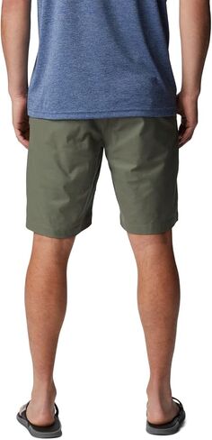 Columbia Men's Bonefish Short in Saudi Arabia