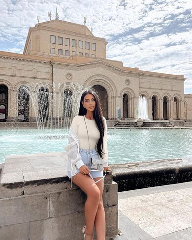 OQQ Womens 3 Piece Long Sleeve Tops Crew Neck Stretch Fitted Underscrubs Layer Tee Shirts Tops in Kuwait