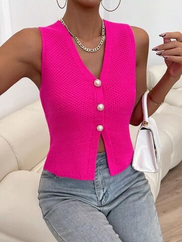 سترة نسائية كاجوال من SweatyRocks برقبة على شكل حرف V وأزرار سفلية بدون أكمام in Saudi Arabia