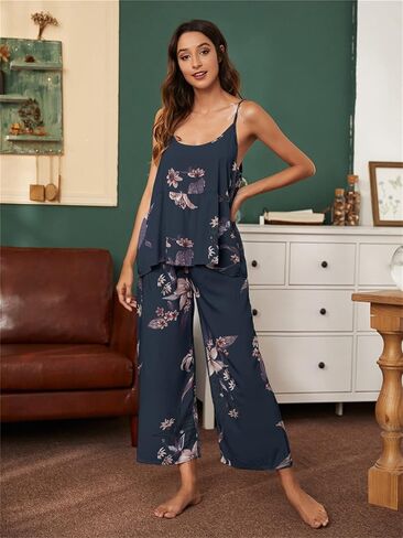 WDIRARA Women's 3 pcs Sleepwear Leaf Print Cami and Pants Pajama Set with Robe in Kuwait
