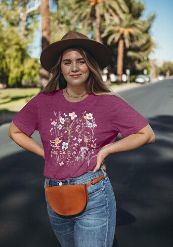 Women Boho Flower T Shirt Vintage Floral Graphic Shirt Botanical Tee Wildflowers Shirts Garden Lover Top in Saudi Arabia