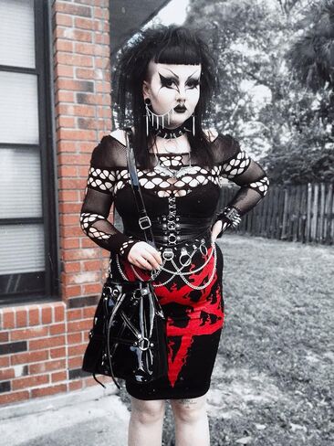 لباس داخلي نسائي من Lunedear مصنوع من شبكة صيد السمك، ملابس داخلية مثيرة للهالوين، الشيطان القوطي، من شبكة صيد السمك، لون أسود in Kuwait