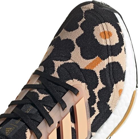 حذاء adidas Ultraboost 21 x Marimekko للنساء in Kuwait