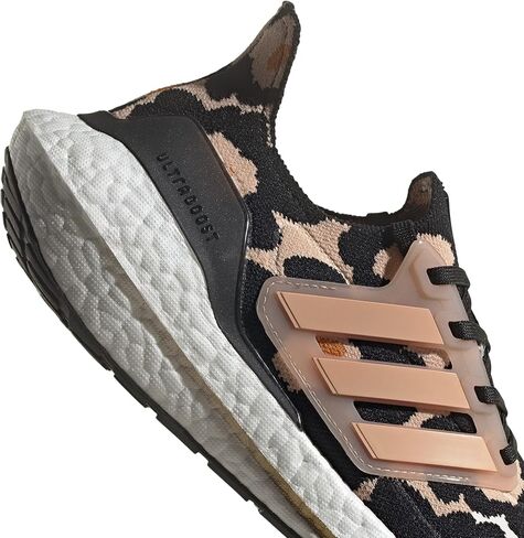 حذاء adidas Ultraboost 21 x Marimekko للنساء in Kuwait