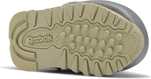 Reebok Unisex-Child Classic Leather Sneaker in Saudi Arabia
