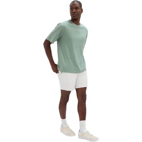 GAP Men's Everyday Soft Relaxed Pocket T-Shirt