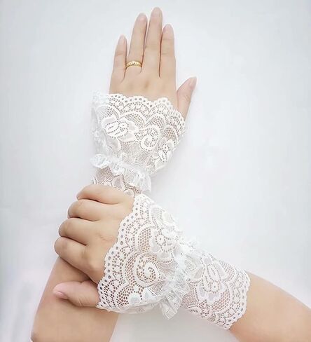 CENAST Women's Short Lace Gloves Fingerless for Driving Wedding Wrist Length Bridal Prom Gloves in Saudi Arabia