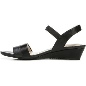 LifeStride Women's, Yuma Sandal in Kuwait