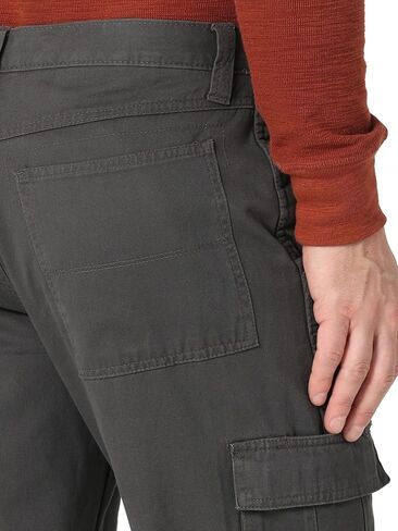 سراويل Wrangler Authentics الرجالية الكلاسيكية الطويلة والكبيرة من نسيج مضلع مريح للجيب in Kuwait