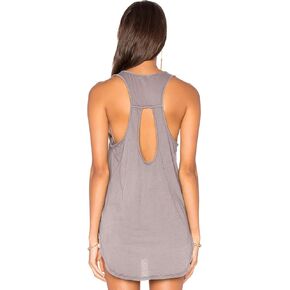 قمصان تمارين اليوغا من Muzniuer للنساء بدون ظهر، قمصان طويلة للتمرين، قمصان صيفية بدون أكمام in Kuwait