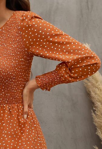 فستان نسائي طويل برقبة دائرية وأكمام منتفخة من Kranda in Kuwait