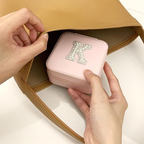 حقيبة مجوهرات للسفر من EverGlimp للنساء | صندوق مجوهرات برقعات الحروف الأولية من اللؤلؤ | منظم صندوق مجوهرات صغير للسفر مع مرآة | هدايا فتاة في سن المراهقة الاشياء العصرية in Kuwait