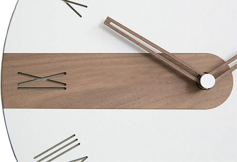 خشب بسيط حديث على ساعة حائط بيضاء صامتة in Kuwait
