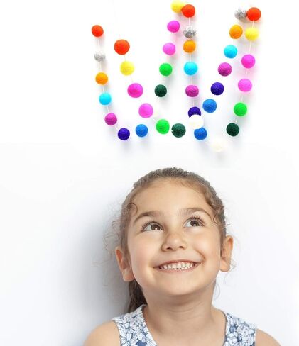 Glaciart One Pom Pom Garland - إكليل كرة من اللباد الصوفي - 12 قدمًا، 40 كرة، 13 لونًا قوس قزح، زخارف بوم بوم، السيرك، ديكور الحضانة، الرايات، ديكورات حفلات أعياد الميلاد، كرنفال، دعامة للصور in Kuwait