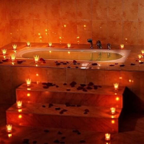 Nuanchu 20pcs 1.5 inch Small Unscented Floating Candles for Centerpieces Floating Pool Candles Round Burning Candle Decor for Wedding Pool Bathtub Dinner Party Valentine's Day Decorations(Red) in Kuwait