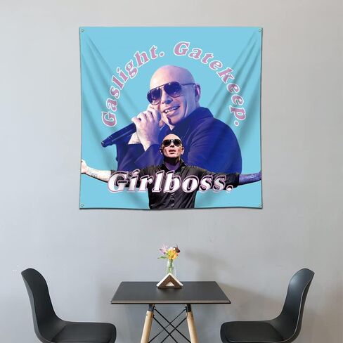 بساط حائط بتصميم علم بيتبول من اربينجر MR 305، بساط حائط معلق على الحائط مقاس 4×4 قدم لغرفة النوم والسكن الجامعي in Kuwait