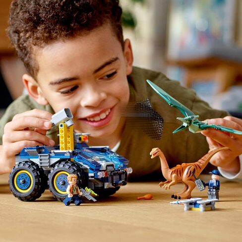 LEGO Jurassic World Gallimimus and Pteranodon Breakout 75940, Dinosaur Building Kit for Kids, Featuring Owen Grady, Claire Dearing and ACU Trooper Minifigures for Creative Play (391 Pieces) in Saudi Arabia