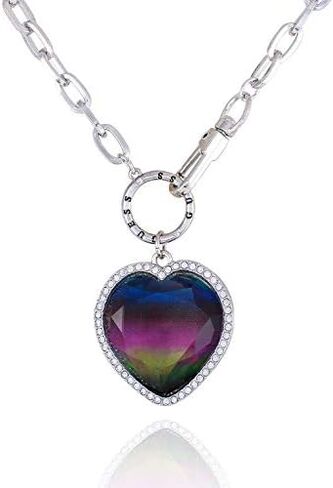 GUESS Short Heart Pendant Necklace in Saudi Arabia