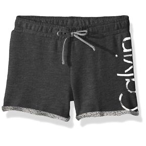 شورت بشعار Calvin Klein للفتيات الكبيرات in Kuwait