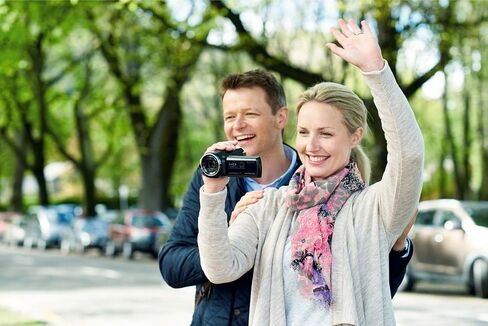 Sony HD Video Recording HDRCX405 Handycam Camcorder in Saudi Arabia