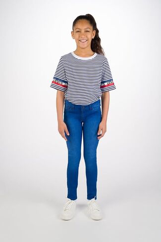 Levi's Girls' High Rise Graphic T-Shirt in Saudi Arabia