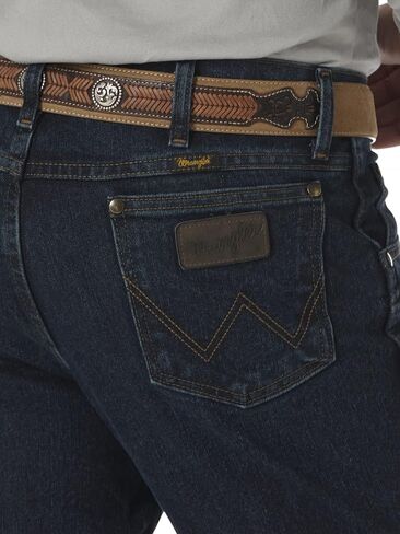 بنطلون جينز راعي البقر ذو الأداء الممتاز للرجال من Wrangler in Kuwait