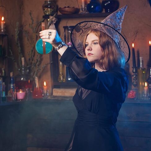 زجاجة Skeleteen Dark Magic Potion - حامل زجاجي بني مع سدادة من الفلين وحزام من الجلد الصناعي مع حلقة حافظة in Kuwait