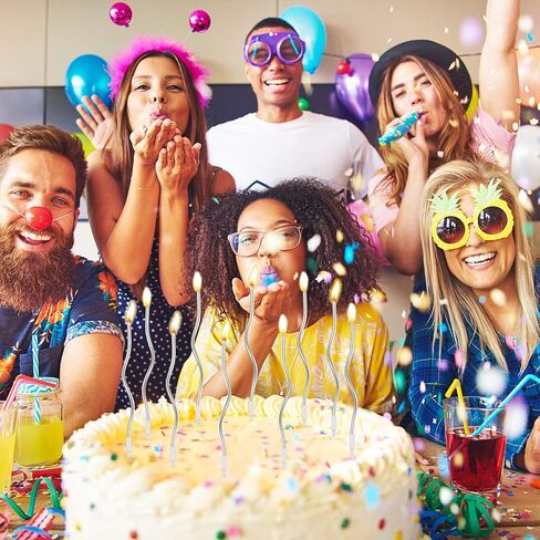 12 قطعة من شموع عيد الميلاد الملتوية الطويلة، شموع الكيك الحلزونية الطويلة، شموع الكيك المعدنية، شموع الكيك الطويلة الرقيقة مع حاملات لتزيين الكيك وحفلات أعياد الميلاد (ذهبي) in Kuwait