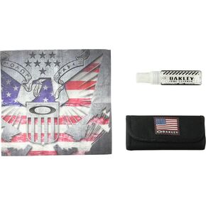 Oakley Lens Rectangular Eyeglass Cleaning Kit