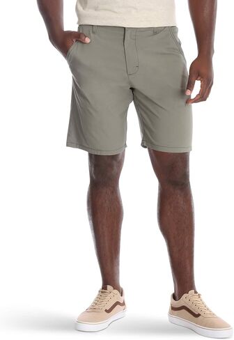 شورت رجالي من Wrangler Authentics لأداء مريح ومرن ومسطح من الأمام in Kuwait
