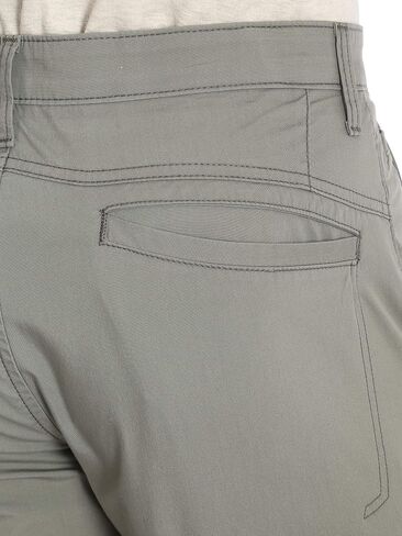 شورت رجالي من Wrangler Authentics لأداء مريح ومرن ومسطح من الأمام in Kuwait