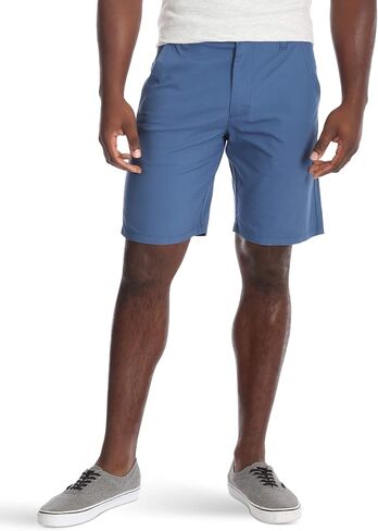 شورت رجالي من Wrangler Authentics لأداء مريح ومرن ومسطح من الأمام in Kuwait