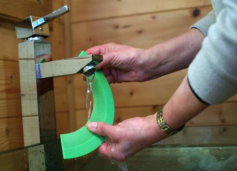 - نظام جديد حاصل على براءة اختراع مضاد للقمل وسريع. بفضل شكله 227 سن. التحكم والعلاج والوقاية. صنع في فرنسا. in Kuwait