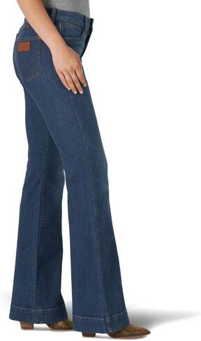 Wrangler Women's Retro High Rise Trouser Green Jean in Kuwait