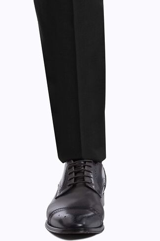 Calvin Klein Skinny Fit Men’s Suit Separates with Performance Stretch Fabric, Black, 34W x 30L in Saudi Arabia
