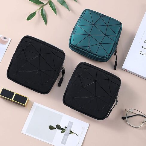 حقيبة تخزين المناديل الصحية من CCLOOCOOO، حقيبة جلدية أنثوية مقاومة للماء للفترة الأولى للفتيات المراهقات والنساء، حقيبة كأس الحيض أكياس تخزين وسادات المناديل الصحية (أسود، أخضر) in Kuwait