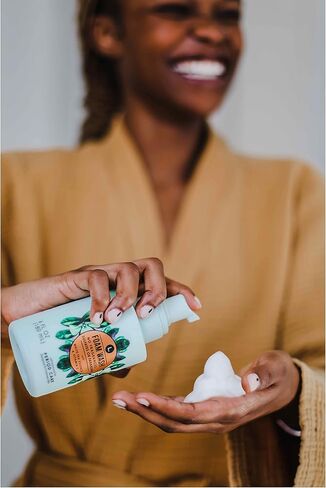 L. Fragrance Free Daily Care Foaming Wash, pH Balanced, Free from Fragrances, Sulfates or Parabens, 6 fl oz in Kuwait