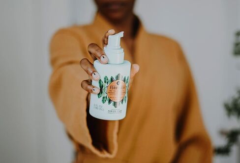 L. Fragrance Free Daily Care Foaming Wash, pH Balanced, Free from Fragrances, Sulfates or Parabens, 6 fl oz in Kuwait