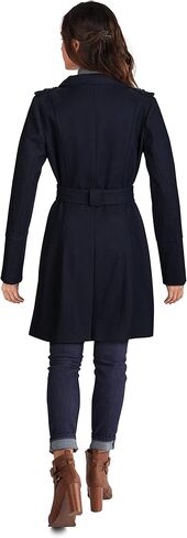 سترة GUESS النسائية ذات الحزام الناعم مع غطاء للرأس in Kuwait