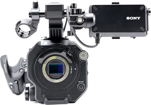 Sony PXW-FS7M2 4K XDCAM Super 35 Camcorder Kit with 18-110mm Zoom Lens Professional Camcorder, Black (PXWFS7M2K) in Saudi Arabia