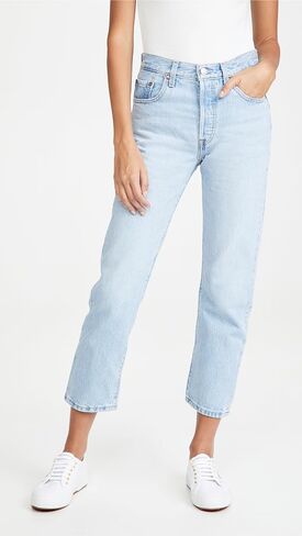 بنطال جينز Levi's Premium 501 قصير للسيدات in Kuwait