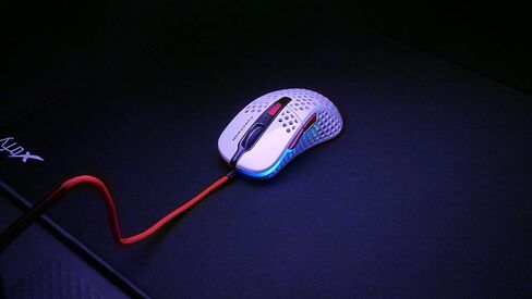 ماوس الألعاب Xtrfy M4 RGB فائق الخفة - إصدار طوكيو in Kuwait