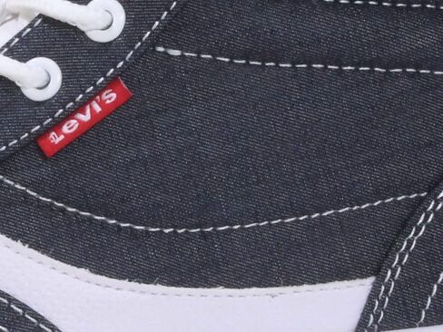 Levi's® Lance Chambray Grafix in Saudi Arabia